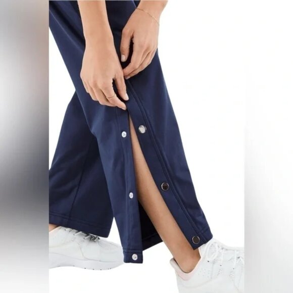 EUC Fabletics Molly Fleece Break-Away Navy Track Pant - Picture 2 of 10